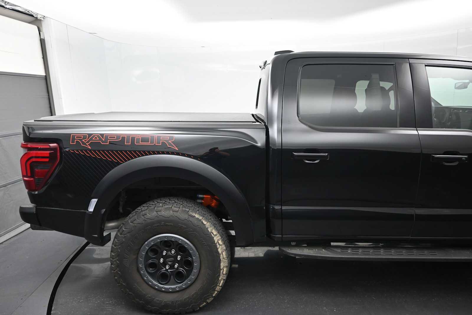Certified 2025 Ford F150 Raptor AWD/4WD image 13