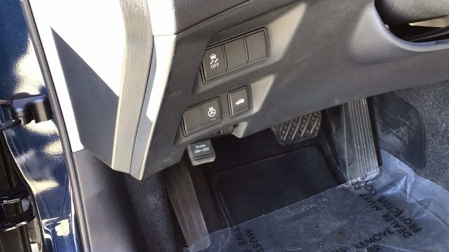 Used 2019 INFINITI Q70 Luxe image 18