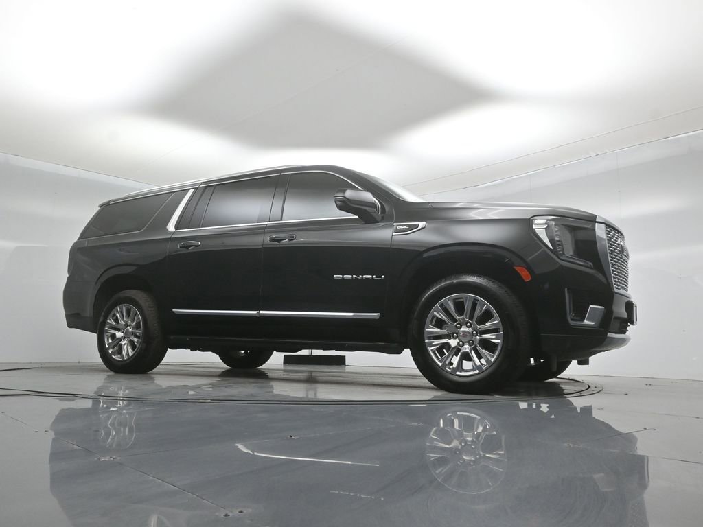 Used 2021 GMC Yukon XL Denali AWD/4WD image 4