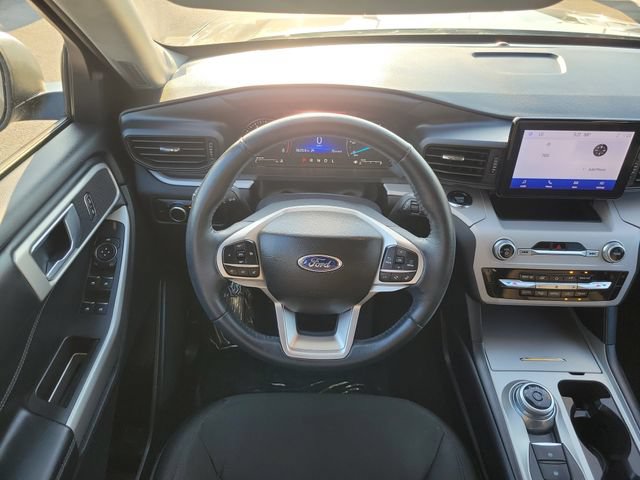 Certified 2023 Ford Explorer XLT AWD/4WD image 11