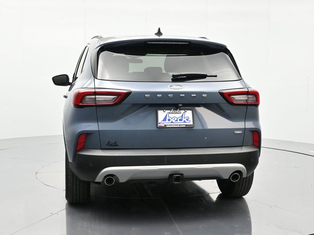 Certified 2025 Ford Escape SE w/ Class II Trailer Tow Package image 12