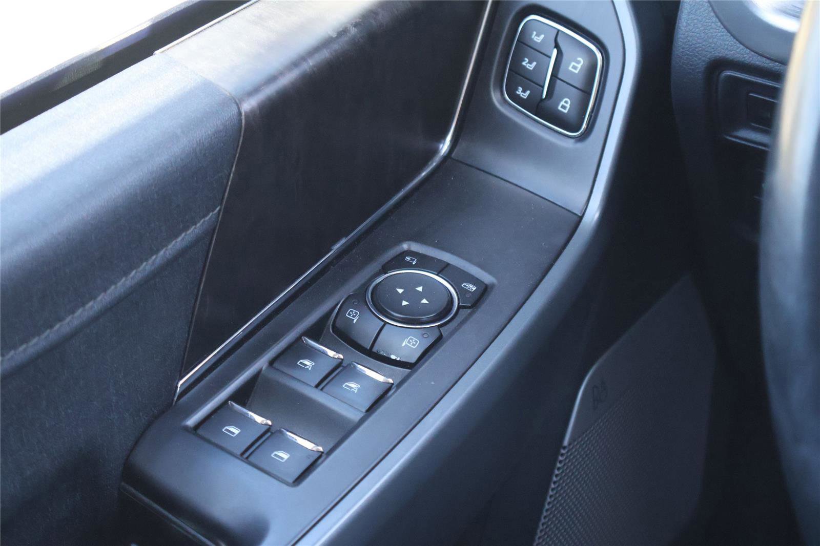 Certified 2021 Ford F150 Lariat image 17