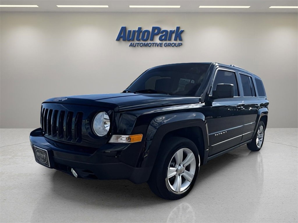 Used 2017 Jeep Patriot Latitude image 3