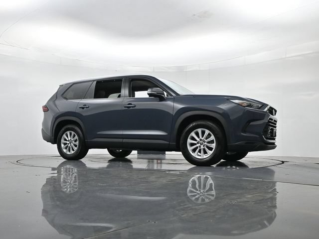 Used 2025 Toyota Grand Highlander AWD image 38