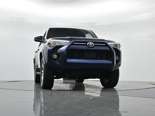 Used 2024 Toyota 4Runner SR5 Premium w/ Moonroof Package AWD/4WD image 38