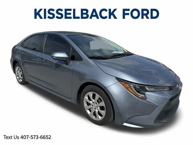 Used 2023 Toyota Corolla LE FWD image 1