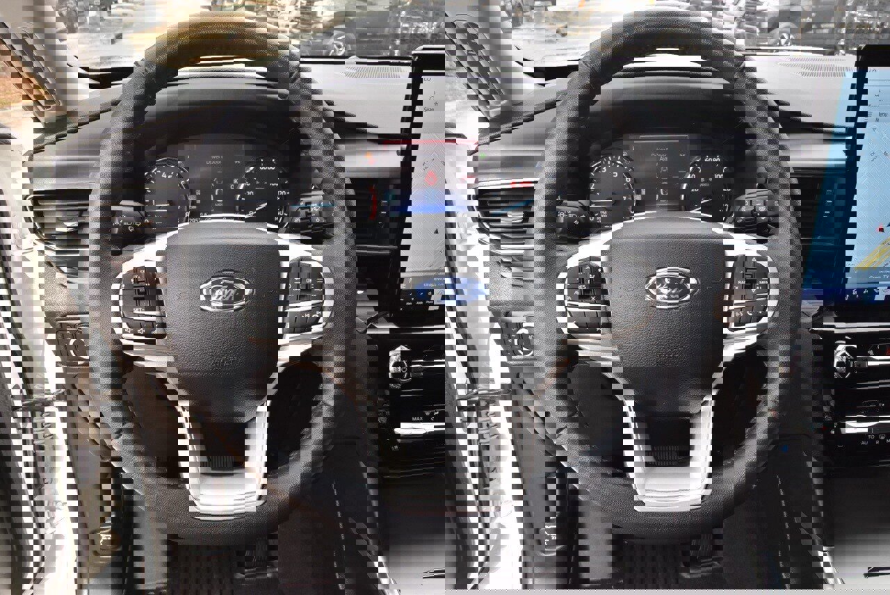 Certified 2023 Ford Explorer Limited w/ Limited Technology Package image 25