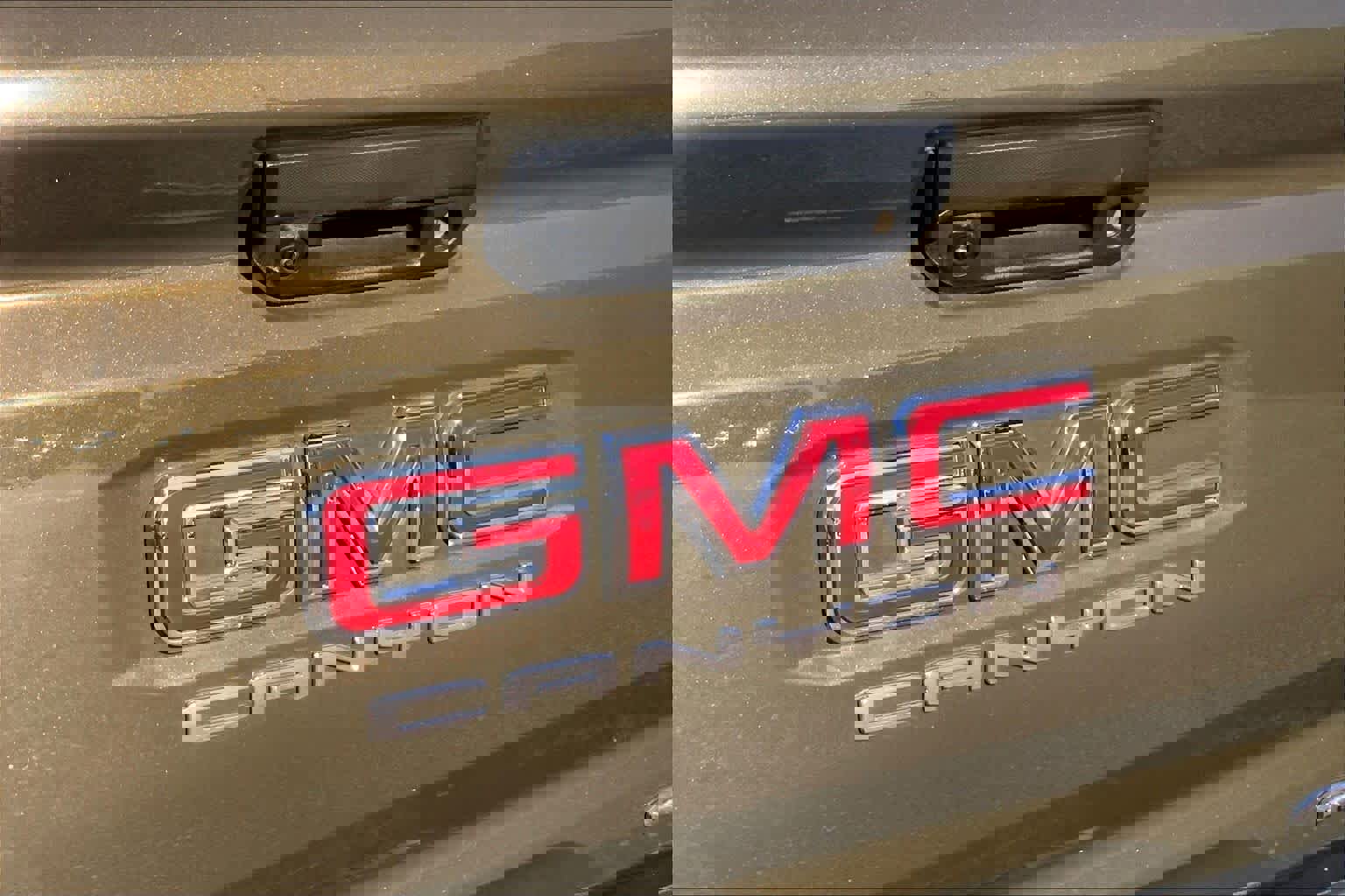 Used 2024 GMC Canyon AT4 image 30