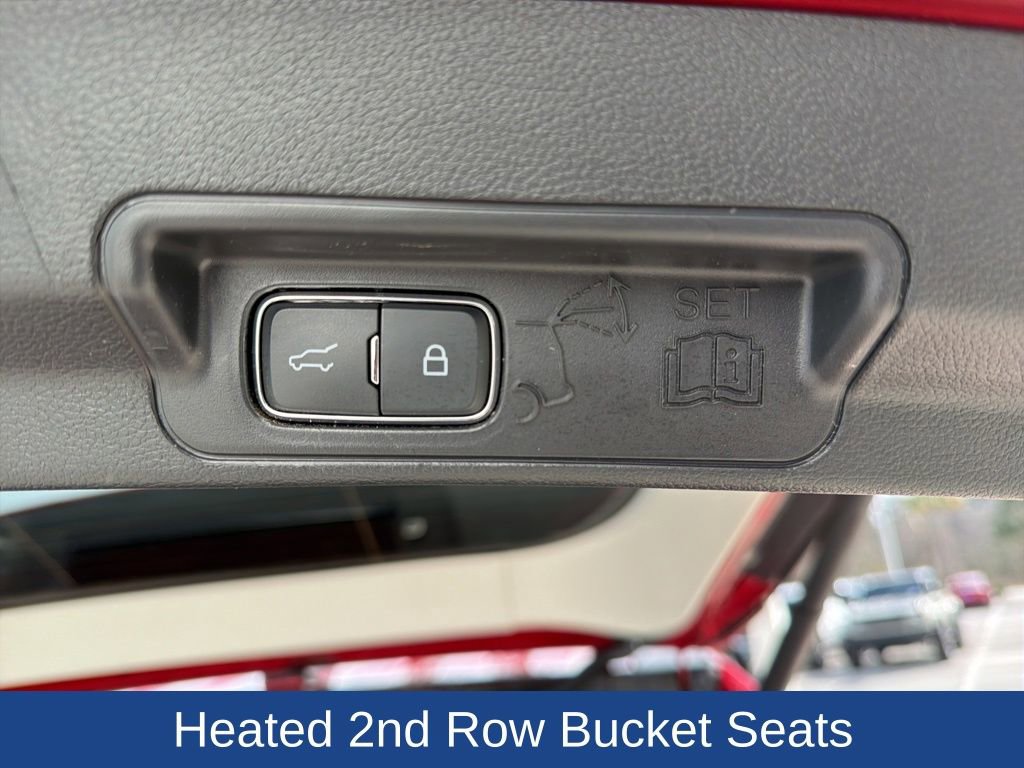 Certified 2025 Ford Explorer Platinum w/ Ultimate Package image 10