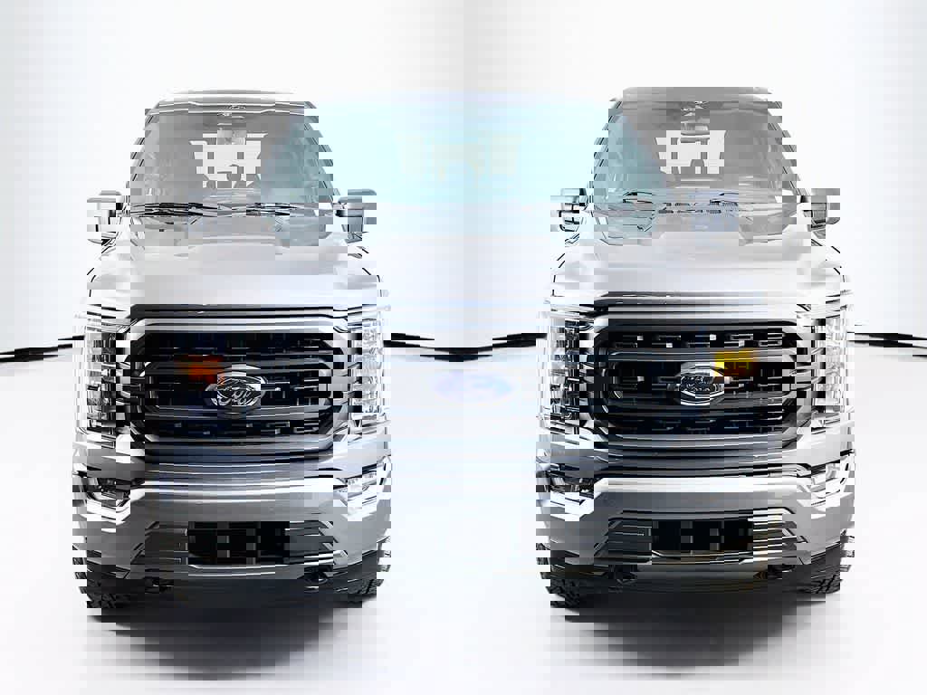 Certified 2022 Ford F150 XLT w/ Equipment Group 302A High image 6