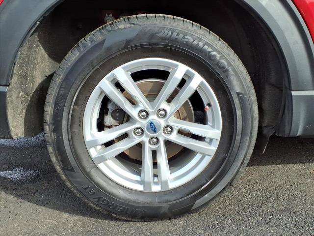 Certified 2022 Ford Explorer XLT w/ Equipment Group 202A image 24