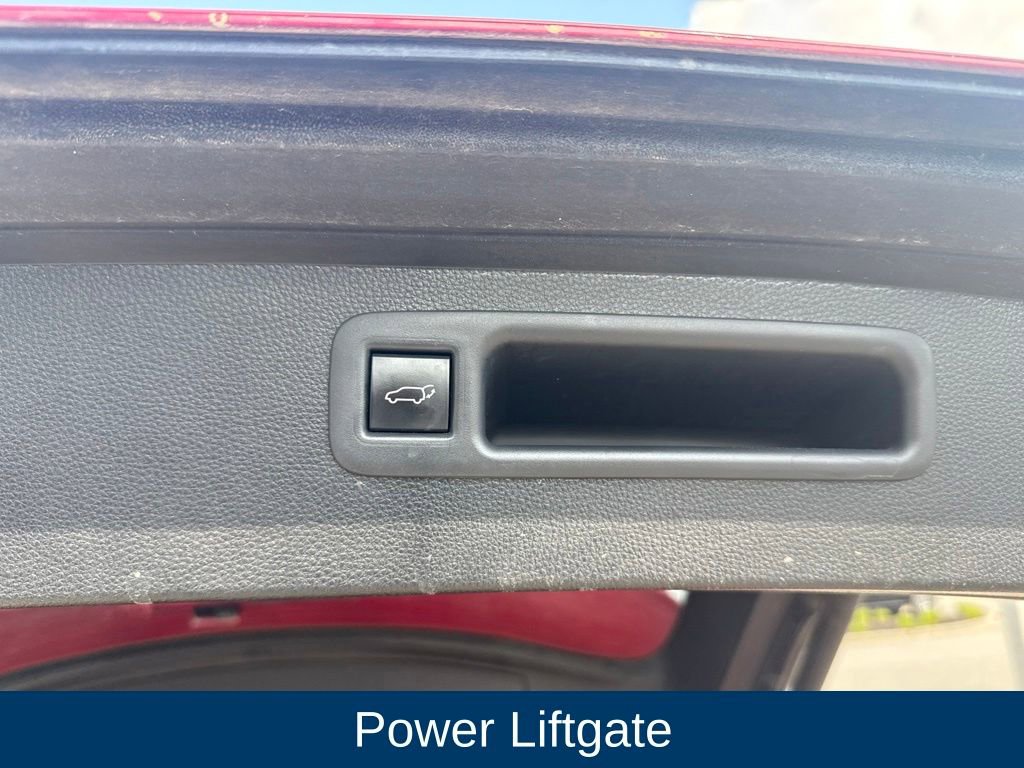 Used 2022 Toyota Highlander XLE FWD image 10