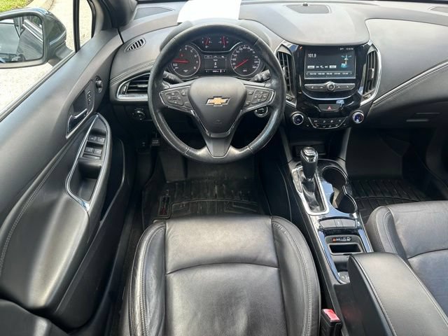 Used 2018 Chevrolet Cruze Premier w/ RS Package FWD image 12