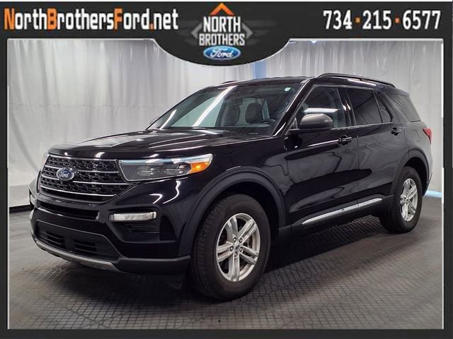 Certified 2023 Ford Explorer XLT w/ Equipment Group 202A AWD/4WD image 1