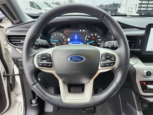 Certified 2022 Ford Explorer XLT w/ Equipment Group 202A image 29