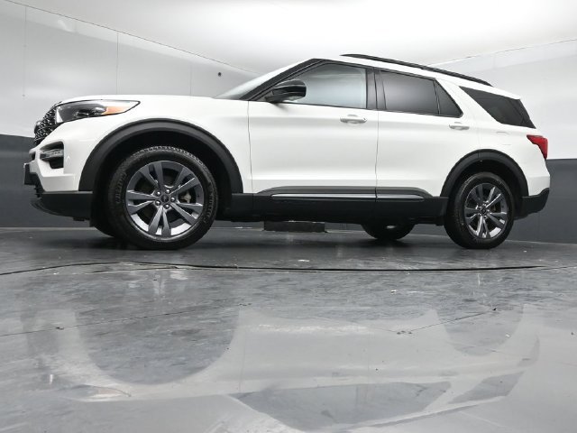 Certified 2024 Ford Explorer XLT w/ Equipment Group 202A AWD/4WD image 40