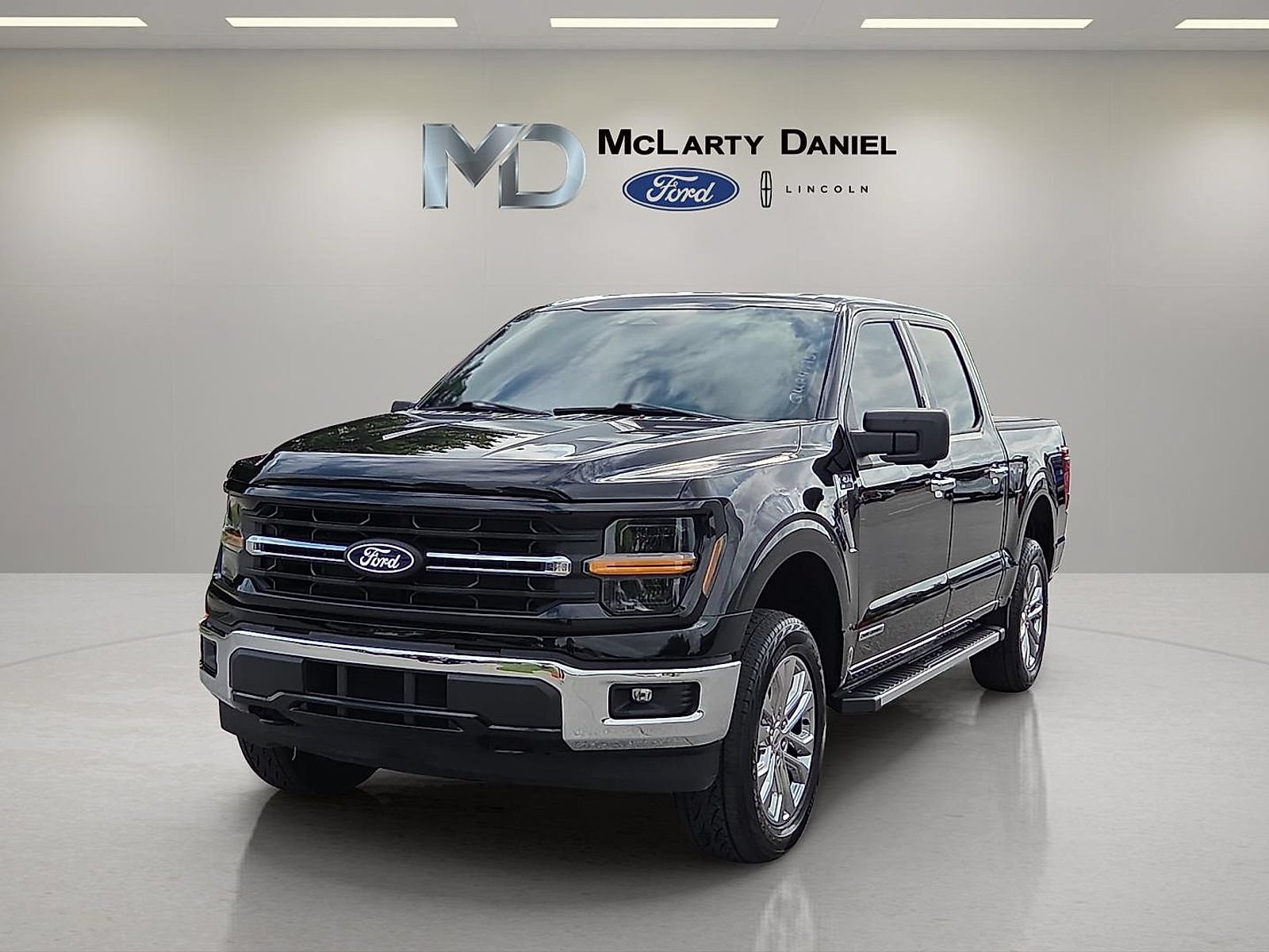 Certified 2024 Ford F150 XLT w/ Mobile Office Package AWD/4WD image 2