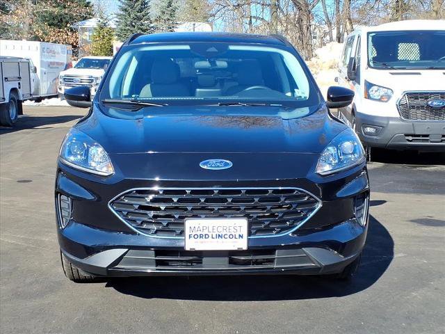 Certified 2022 Ford Escape SE w/ SE Sport Appearance Package image 8