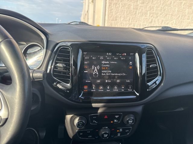 Used 2018 Jeep Compass Limited w/ Navigation Group image 13