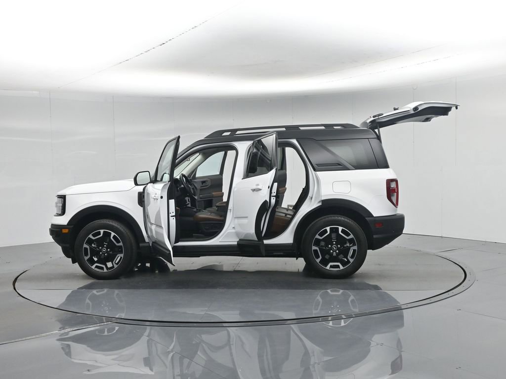 Certified 2024 Ford Bronco Sport Outer Banks w/ Tech Package AWD/4WD image 39