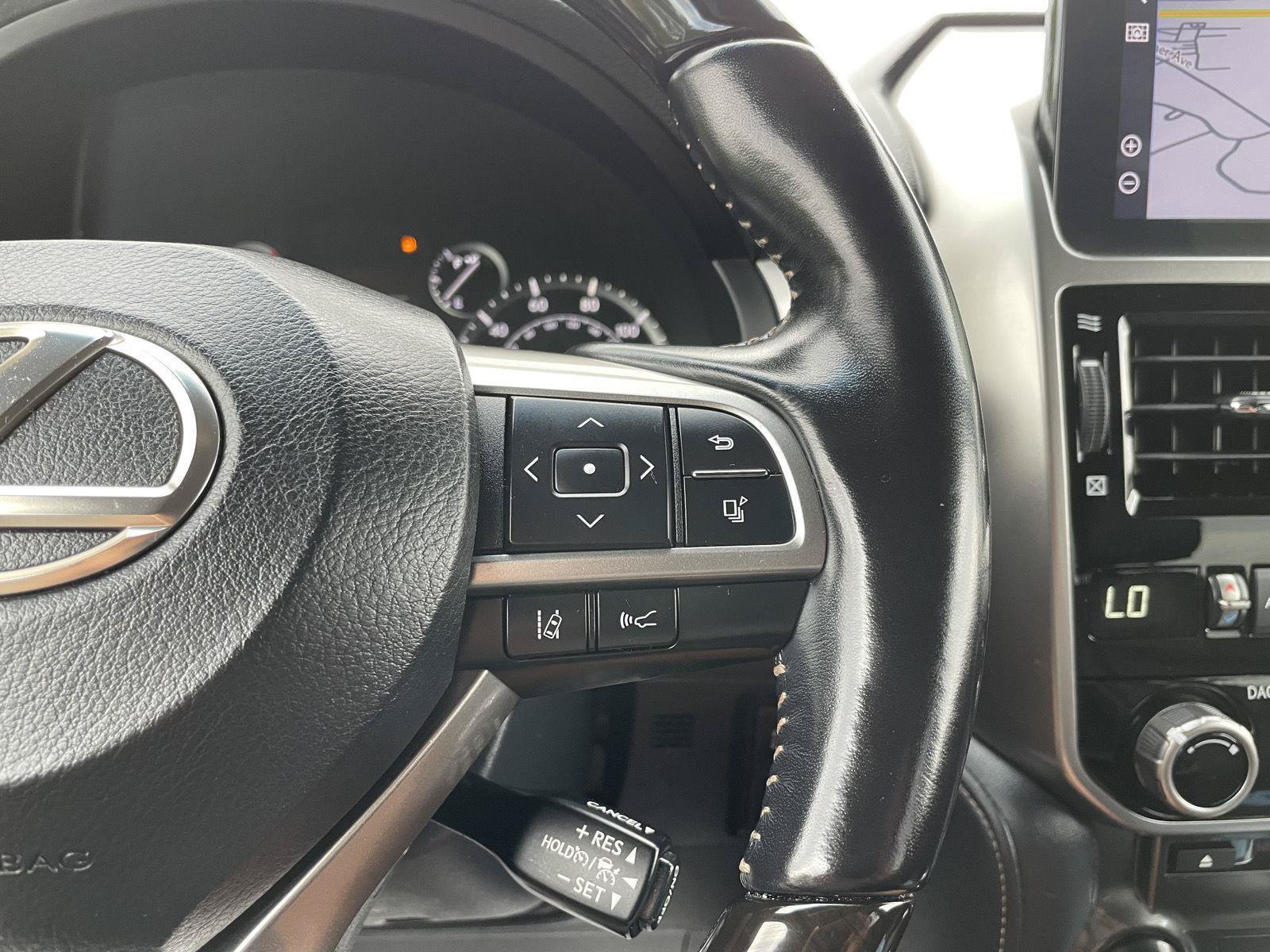 Used 2022 Lexus GX 460 Premium w/ Accessory Package AWD/4WD image 14