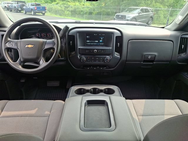 Used 2018 Chevrolet Silverado 1500 Custom w/ Custom Value Package AWD/4WD image 18