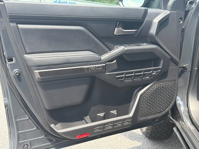 Used 2025 Toyota Tacoma TRD Off-Road AWD/4WD image 12