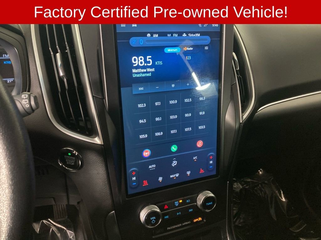 Certified 2024 Ford Edge Titanium image 3