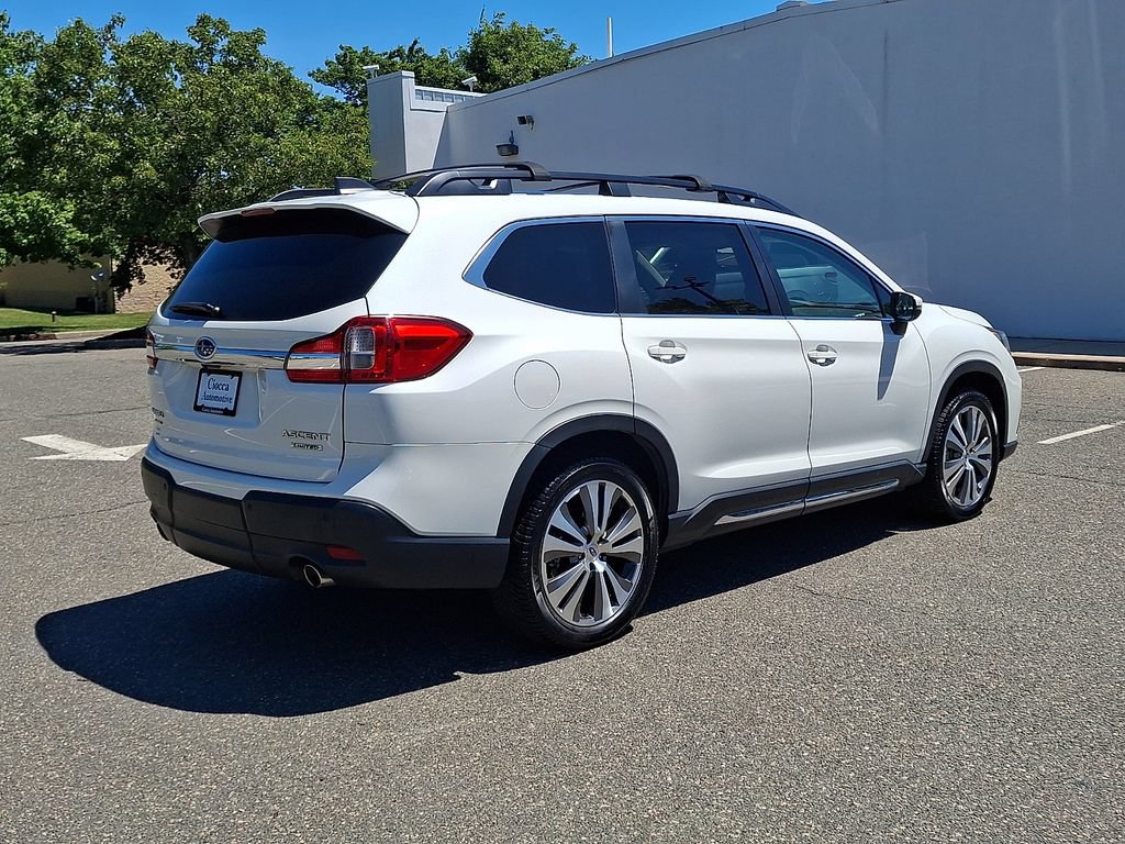 Used 2022 Subaru Ascent Limited w/ Technology Package AWD/4WD image 9
