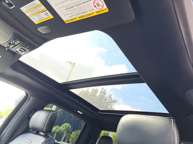 Certified 2021 Ford F250 Platinum w/ FX4 Off-Road Package image 22