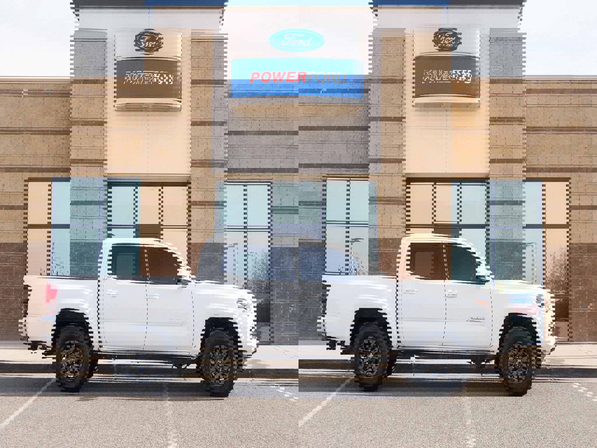 Used 2023 Toyota Tacoma SR5 image 6