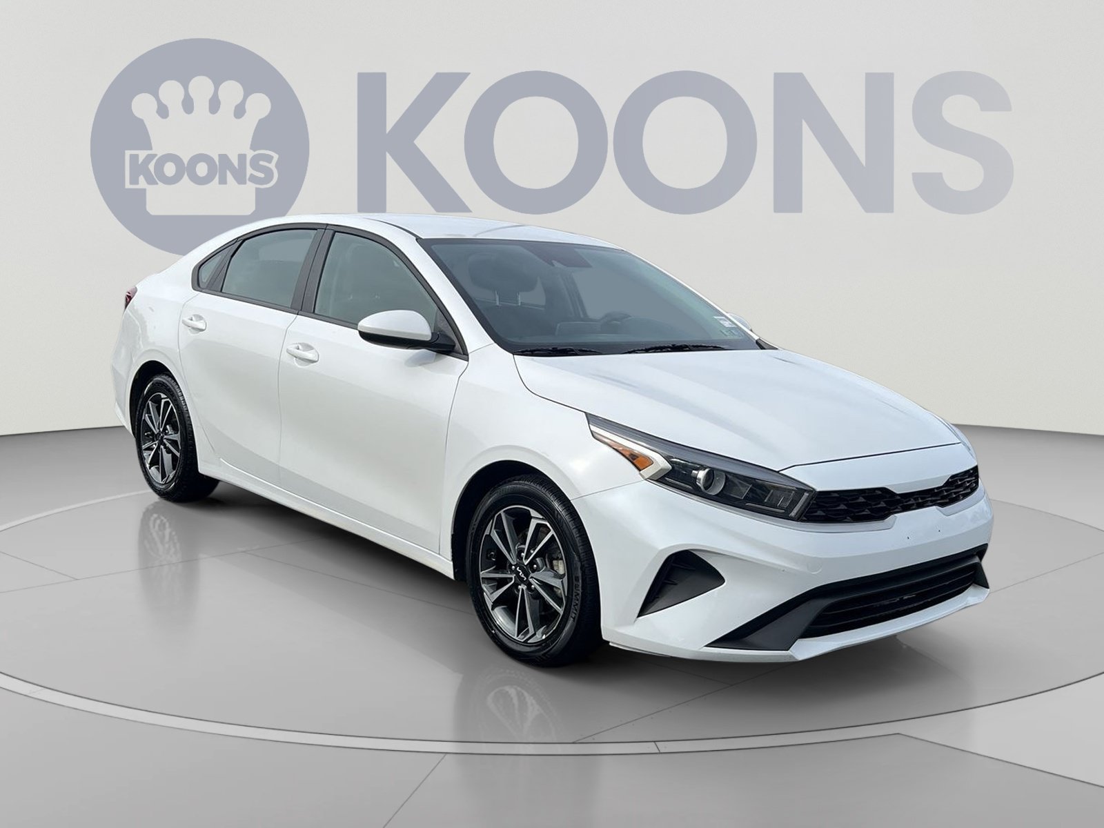 Used 2024 Kia Forte LXS FWD image 2