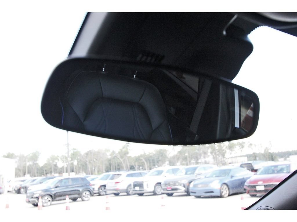 Used 2025 Buick Envista Sport Touring w/ Experience Buick Package FWD image 23