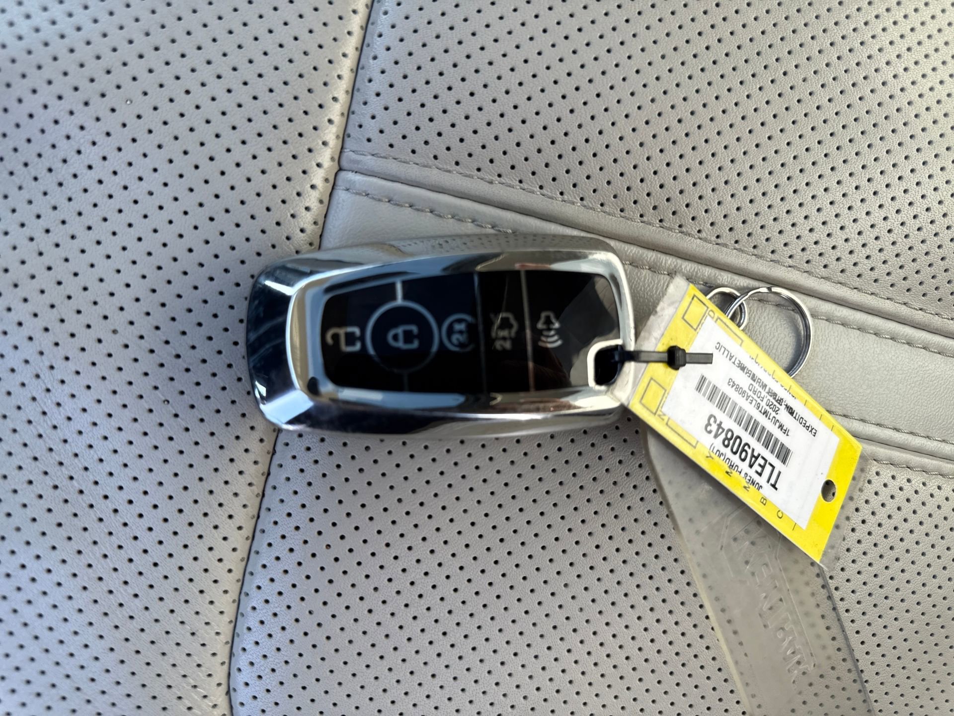 Certified 2020 Ford Expedition Platinum image 32