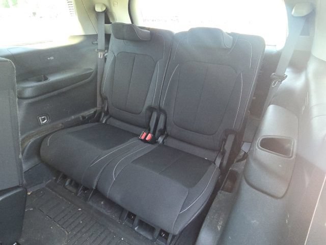 Used 2023 Jeep Grand Cherokee L Laredo w/ Luxury Tech Group I AWD/4WD image 16