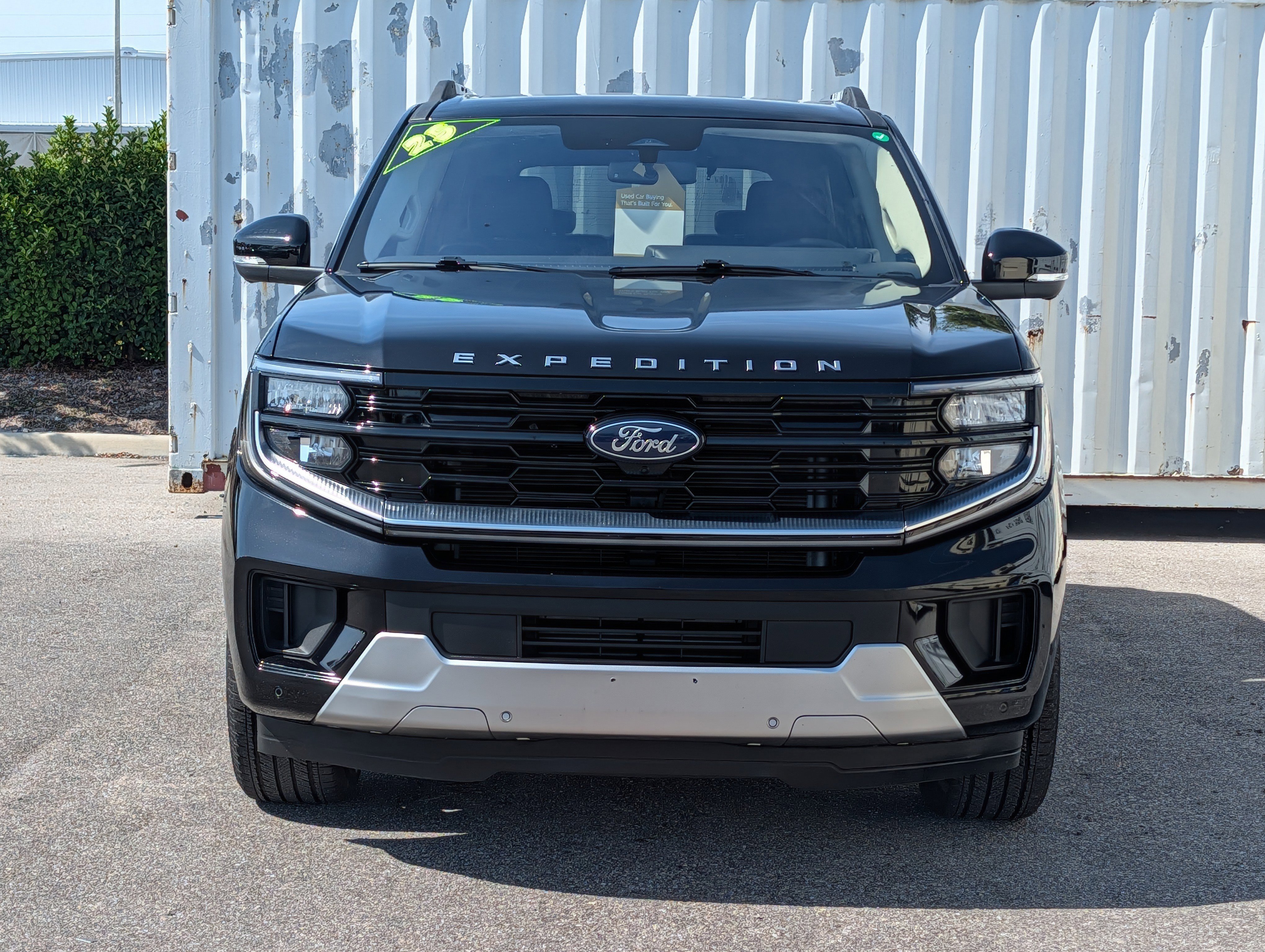 Certified 2025 Ford Expedition Platinum w/ Driver's Package AWD/4WD image 8