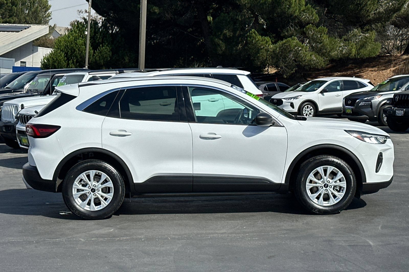 Certified 2023 Ford Escape Active AWD/4WD image 4