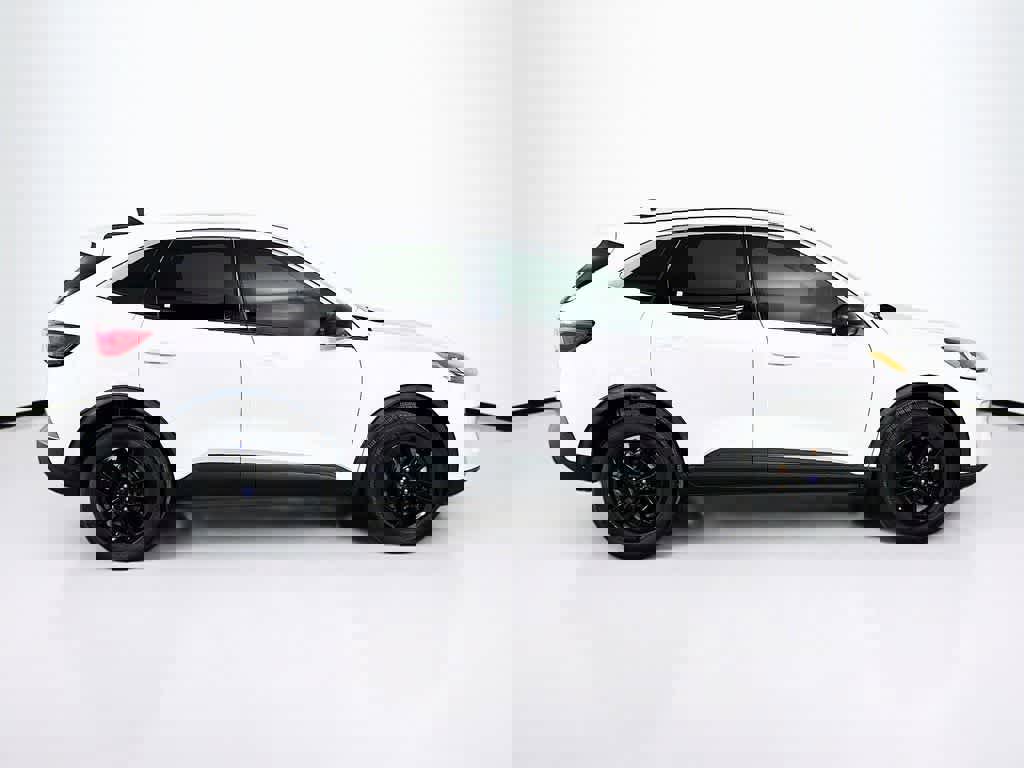 Certified 2022 Ford Escape SE w/ Cold Weather Package image 6