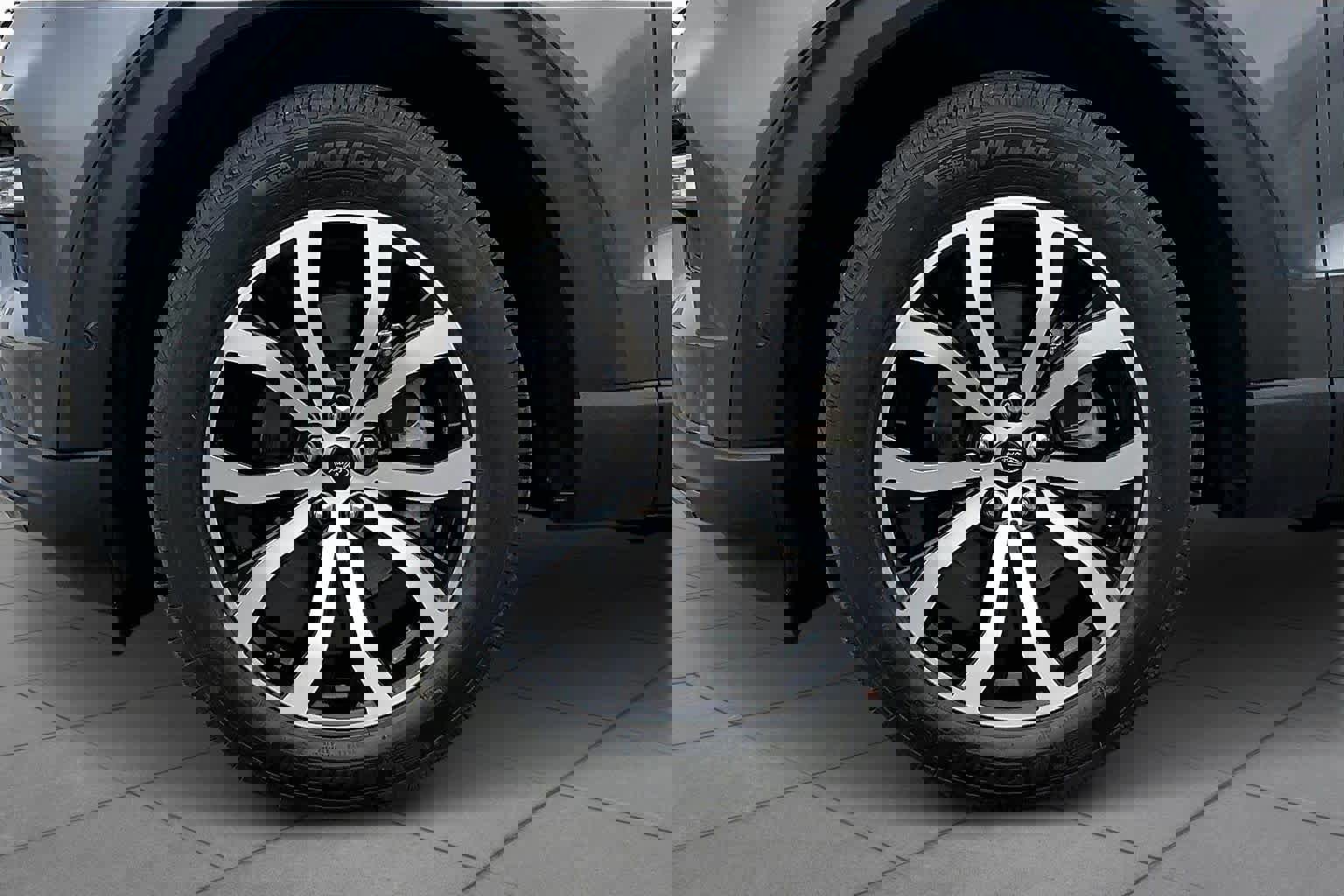 Certified 2020 Ford Explorer ST w/ Premium Technology Package image 12