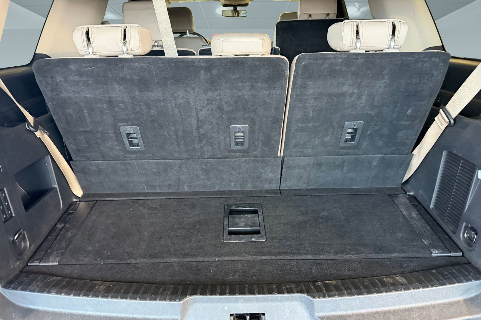 Certified 2024 Ford Expedition Limited image 23