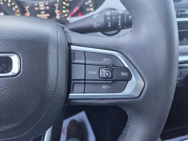 Used 2024 Jeep Compass Latitude image 19