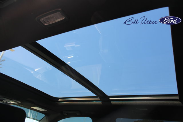 Used 2025 GMC Yukon AT4 Ultimate w/ LPO, Floor Liner Package AWD/4WD image 18