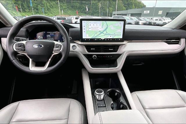 Certified 2026 Ford Explorer Active w/ Active Comfort Package RWD image 15