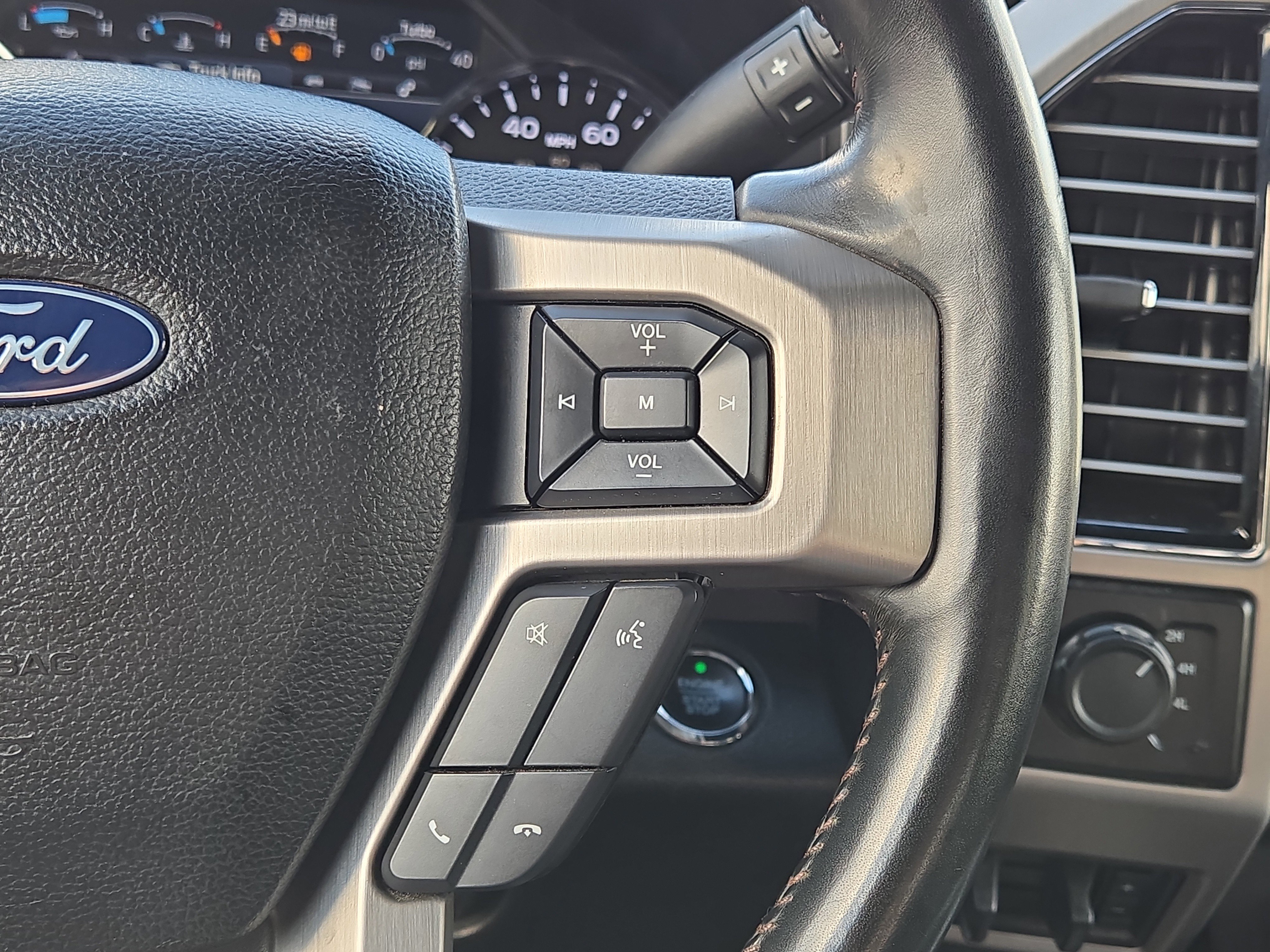 Certified 2020 Ford F250 Platinum w/ Tremor Off-Road Package image 26