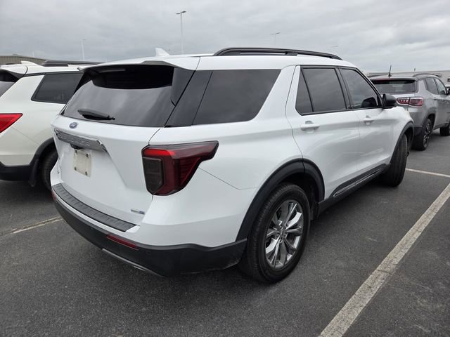 Certified 2020 Ford Explorer XLT w/ Equipment Group 202A AWD/4WD image 8