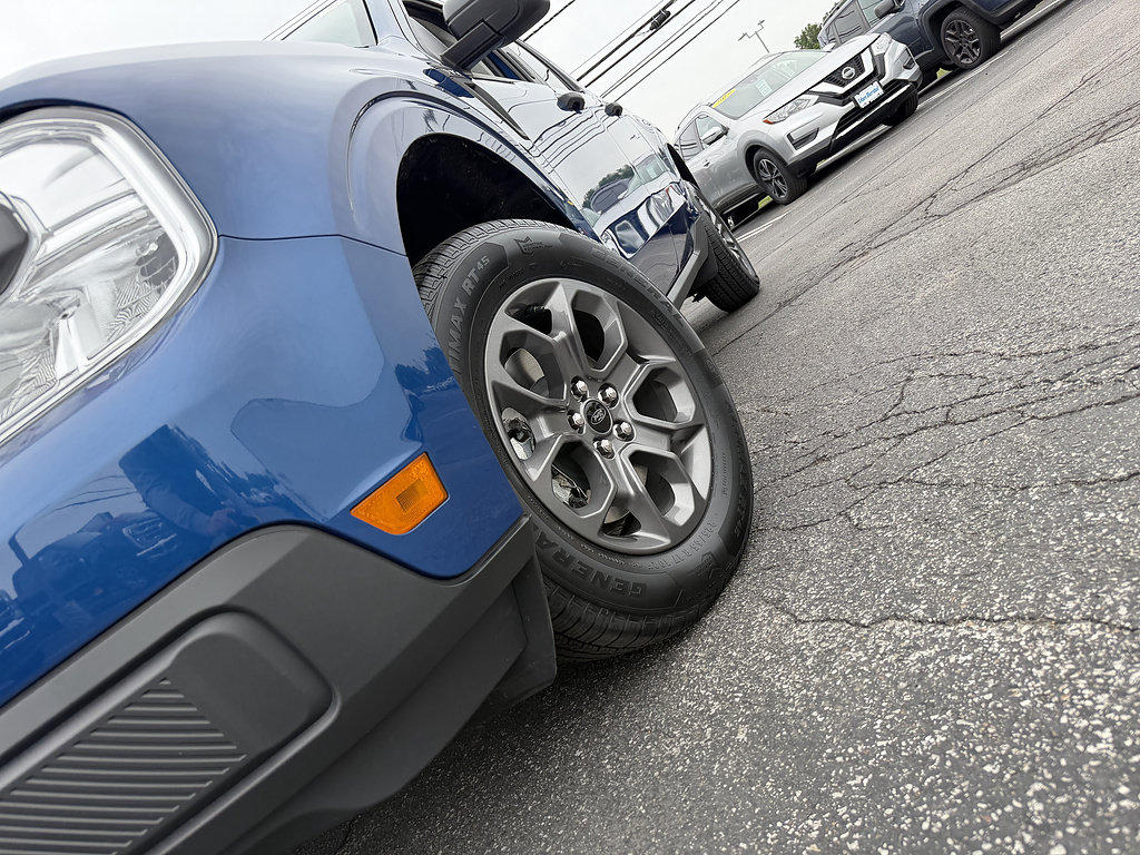 Certified 2023 Ford Maverick XLT FWD image 2