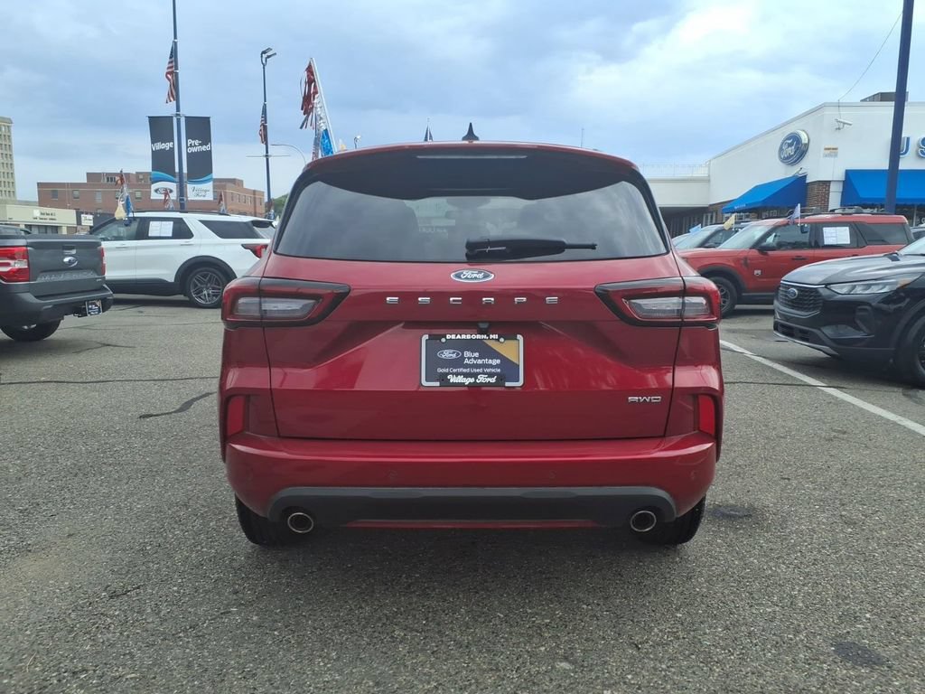 Certified 2024 Ford Escape ST-Line w/ Tech Pack #1 AWD/4WD image 8