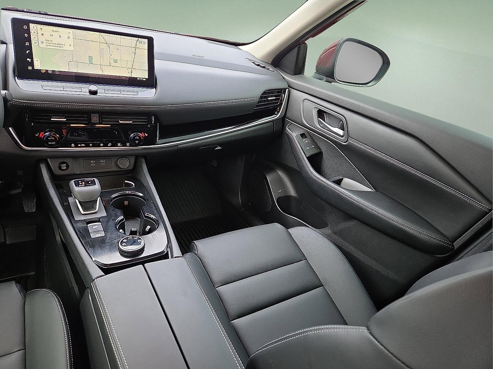 Used 2025 Nissan Rogue SL image 12