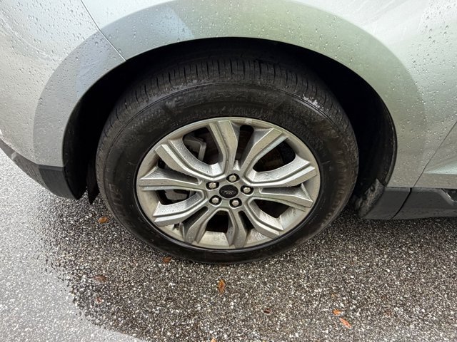 Certified 2024 Ford Edge Titanium AWD/4WD image 14