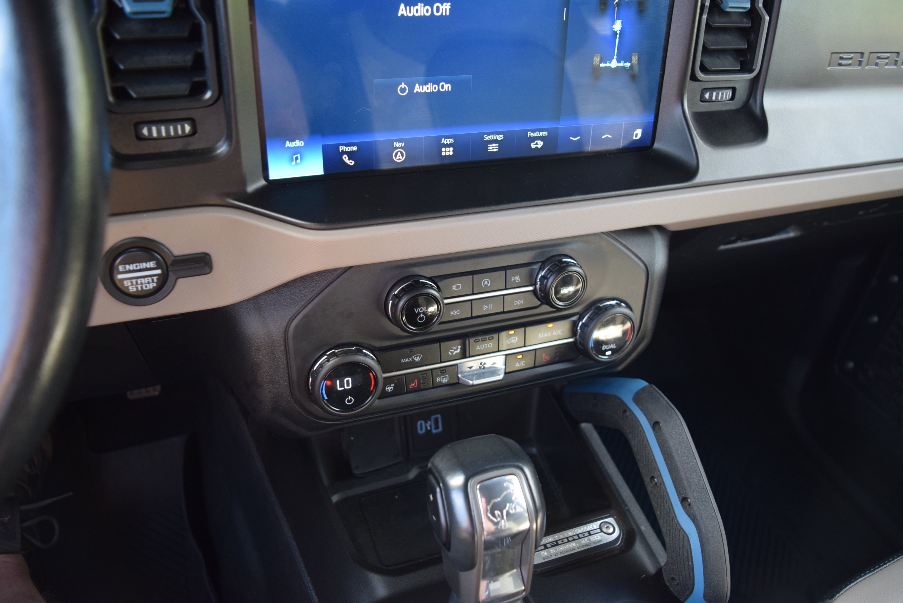 Certified 2023 Ford Bronco Wildtrak AWD/4WD image 14
